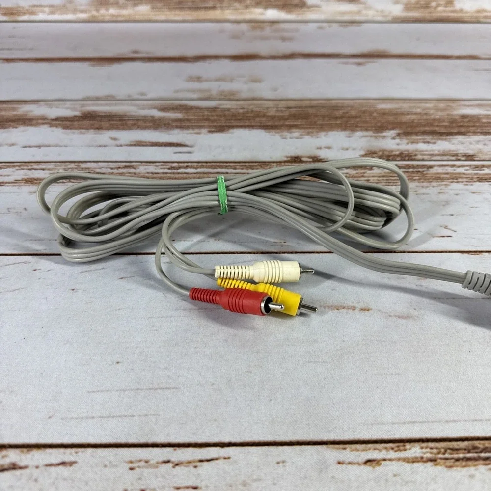 Nintendo Wii OEM AV Adapter Cable RVL009 Red Yellow White Used